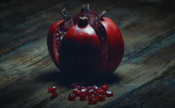 canva---red-pomegranate